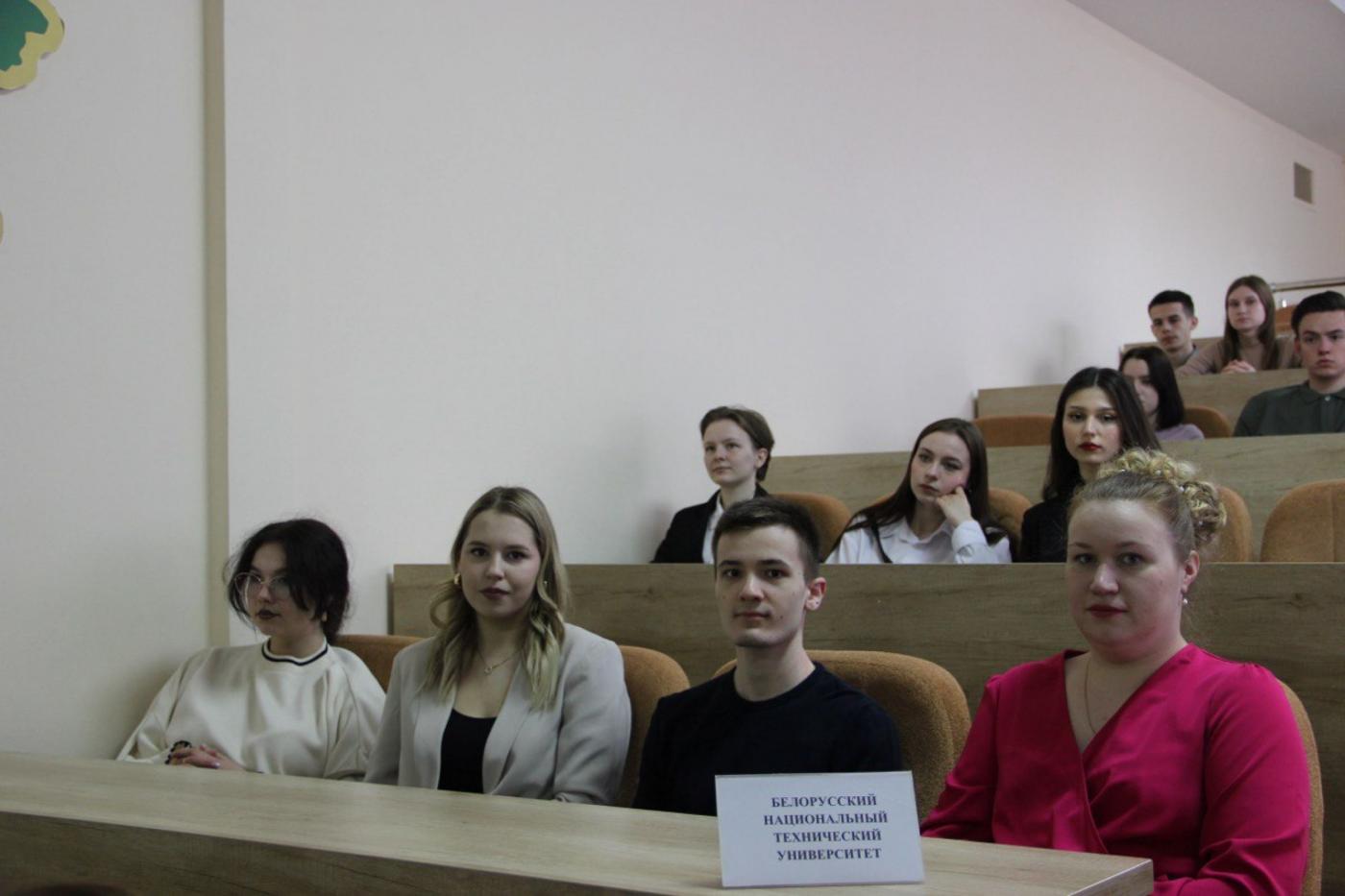 Студенты БНТУ на ежегодном мероприятии «Таможенный лабиринт»